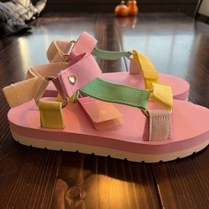 NWT Stoney Clover for Target sandals. Size 9